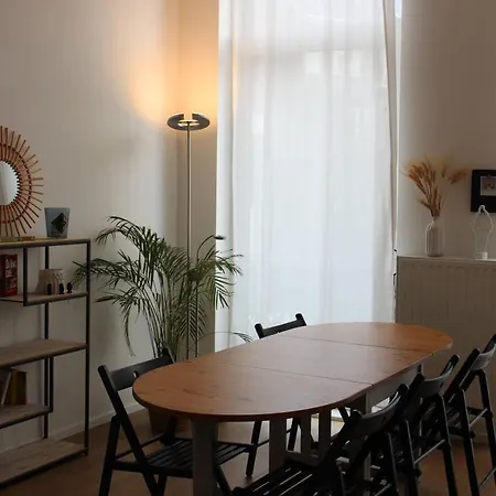 Lägenhet Liege - Appartement Situe En Plein Coeur Du Centre